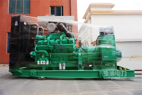 720KW重庆康明斯广西顶博发电机组制造KTA38-G2A技术参数
