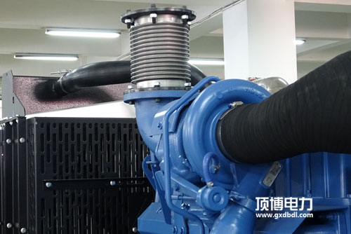 选购广西顶博发电机组制造设备应考虑消音器哪些技术应用呢